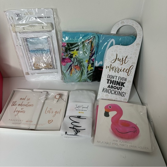 Miss to Mrs honeymooners subscription box - Picture 4 of 13